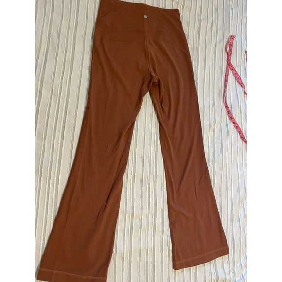 lululemon groove flare pant roasted brown size 8 - Picture 5 of 8